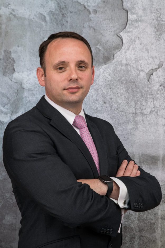 Lack of staff accommodation is a major issue for the tourism industry - says leading hotelier